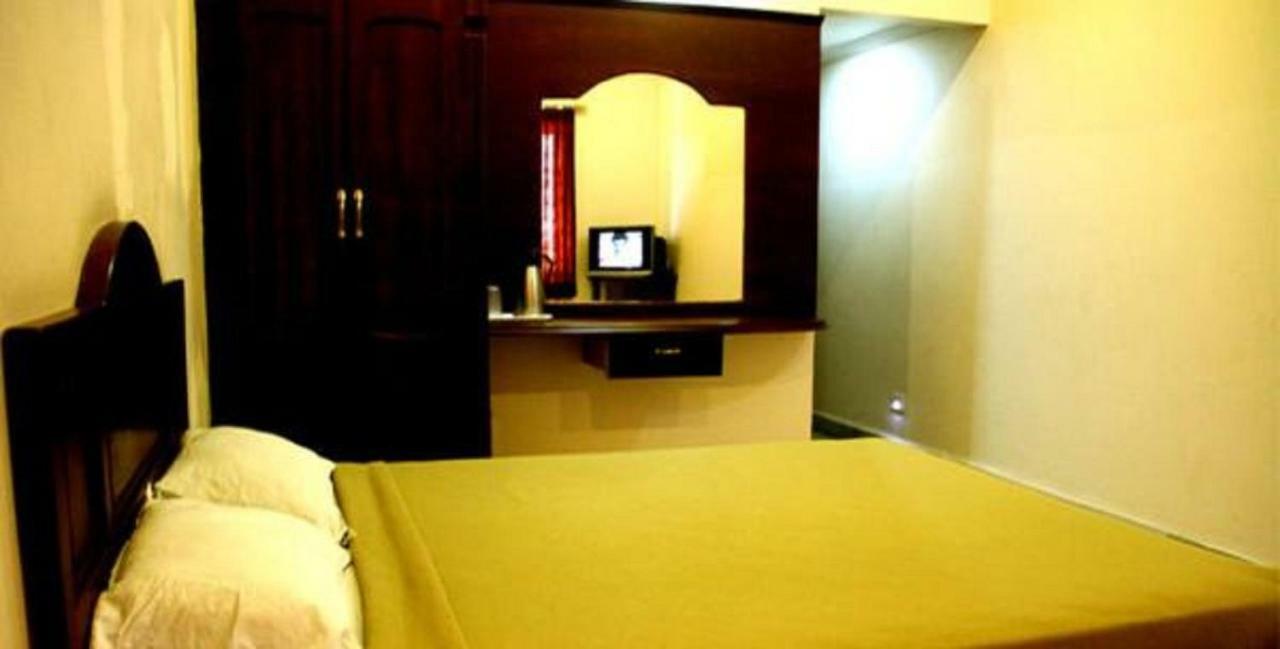 Hotel Vpn Residency Velankanni Ngoại thất bức ảnh